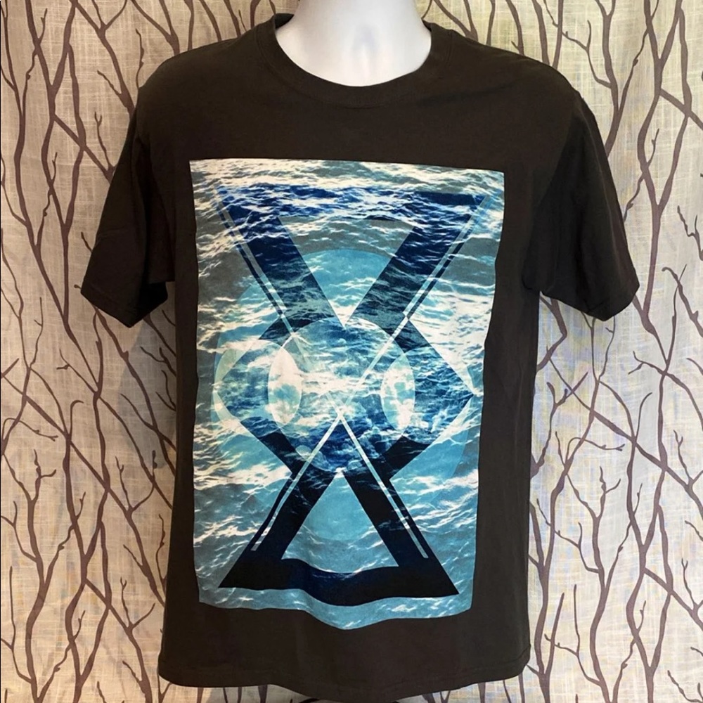Empyre surplus co. Men’s medium shirt.